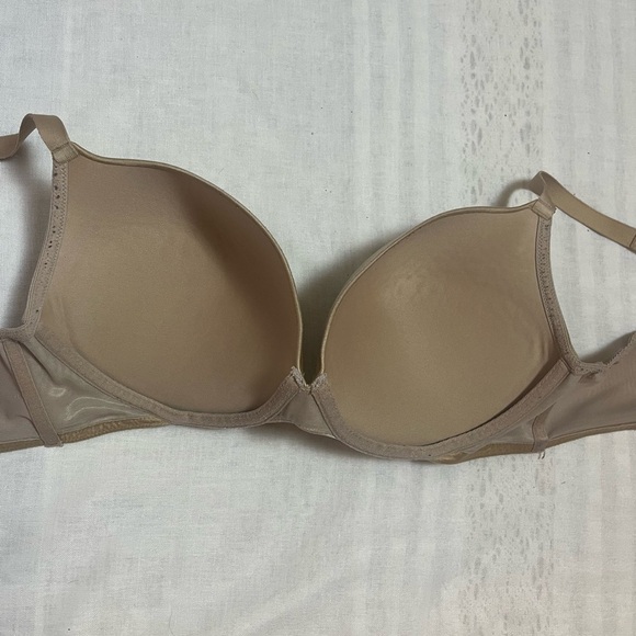 Cacique tan nude 40 DD used condition push up great support. - Picture 6 of 12